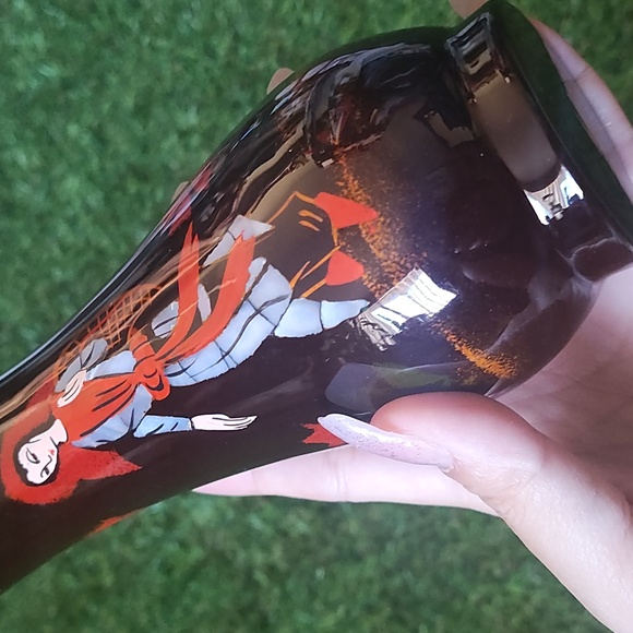 Vases - Picture 5 of 5